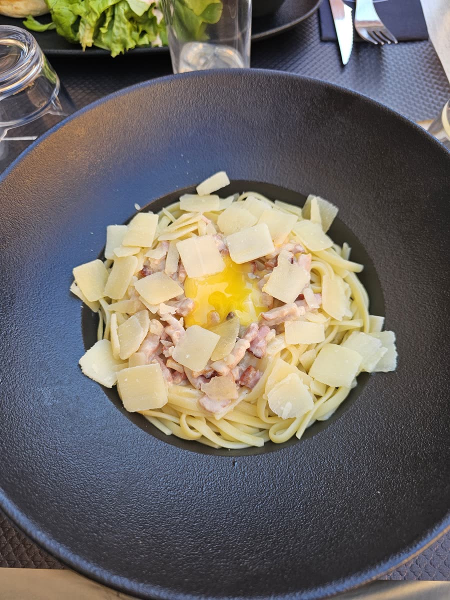 Pâtes carbonara au jaune d'œuf